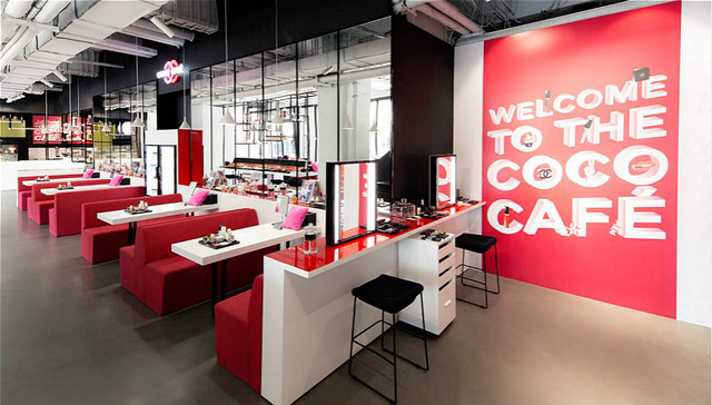 Chanel终于把限时咖啡店开到了上海 但真正要卖的是唇露和指甲油