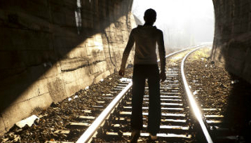 奴隶制的黑暗历史已过去，为何普利策奖却说《地下铁道》是针对当代美国的声音？