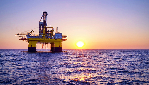 中国造出最先进海上钻井平台 谁为这座“深海巨擘”装上了“永动”的“心脏”？