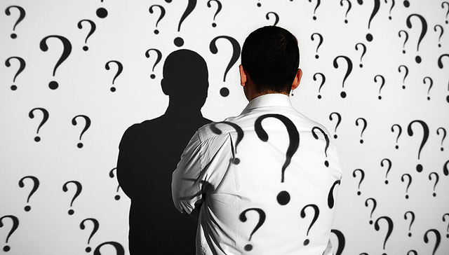 卧龙地产，天津卡乐，上市公司，收购，问询函，上交所