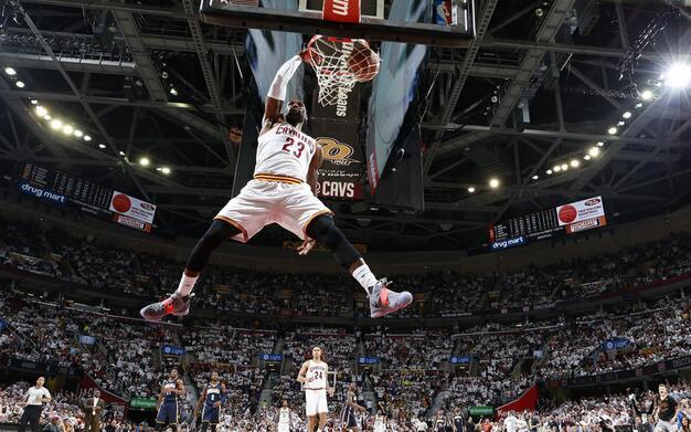 三巨头89分骑士再胜步行者 伦纳德刷得分纪录马刺2-0灰熊