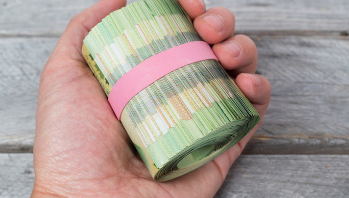 夫妻或者情侣间是怎们谈钱管钱的？加拿大一家银行做了调查