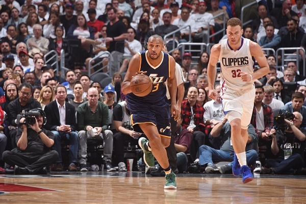 公牛再度“下克上”绿军遭两连败 洛瑞状态回升猛龙守住主场