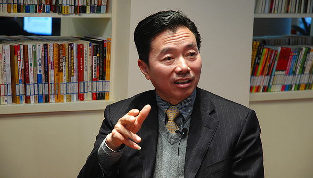 新凤鸣IPO后股价飙升 纺织大亨庄奎龙晋身亿万富豪