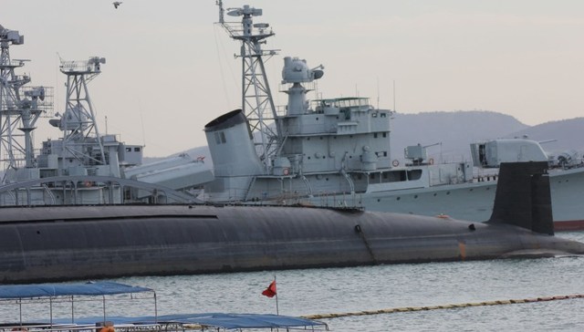 核潜艇,中国海军,1980年,1970年,鱼雷发射管,鱼雷舱,舷号,舱室,艇员,历史照片