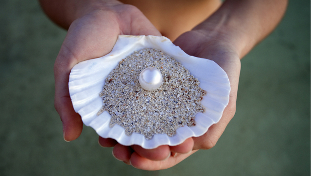 浙江诸暨：小镇经济领跑转型升级