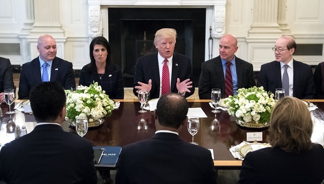 特朗普召集全体参议员来白宫听取朝鲜问题军方说明