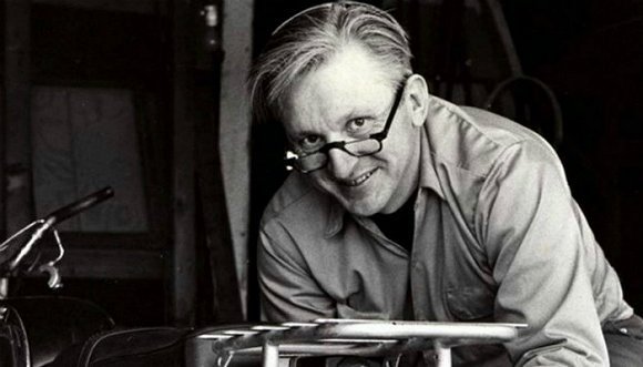 《禅与摩托车维修艺术》作者罗伯特·波西格去世 享年88岁