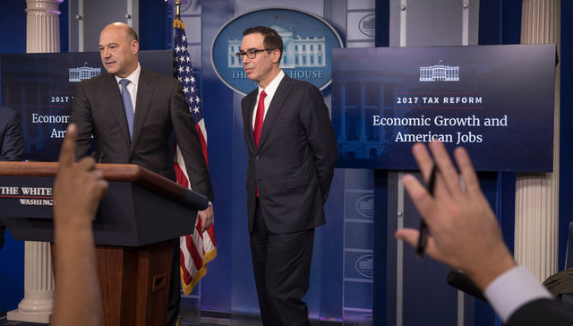 特朗普政府公布“最大税改” 企业所得税率大幅降至15%