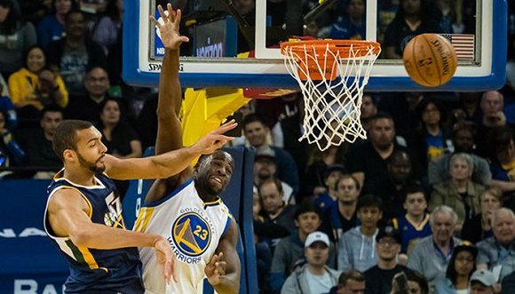 NBA最好的防守球员们：戈贝尔、伦纳德、詹姆斯、格林和保罗各有妙招