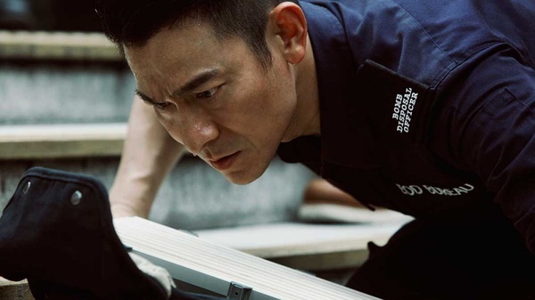 刘德华,电影产业,电影公司,电影圈,天王,香港制造,富春山居图,桃姐,陈果,拆弹专家