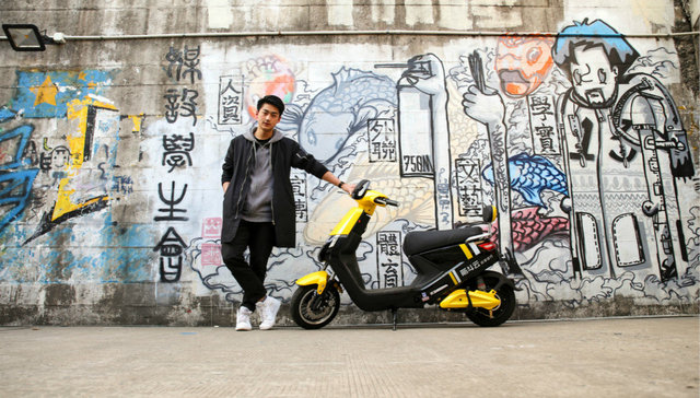 筋斗云出行,,摩拜,,大学生消费,,共享电动车,,分时租赁，CanGo