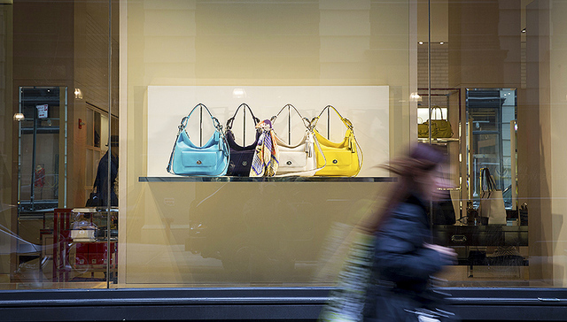 Coach确认收购Kate Spade 交易总额24亿美元