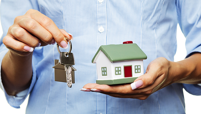 【财经24小时】李克强要求用市场化手段去产能 国资委要优化监管职能