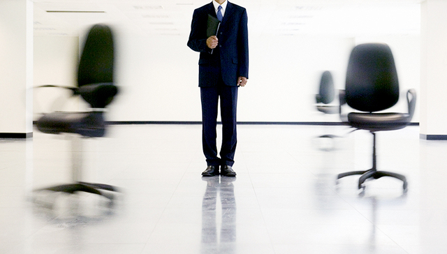 无法兑现业绩承诺 曾经的“网络第一股”海虹控股因连续跌停被特停