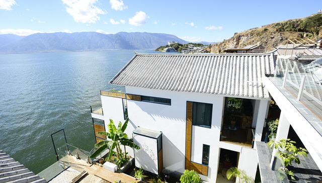 中学教师,当众下跪,洱海,餐饮客栈,路虎,医闹,刘家义,刷脸,少林寺,禅耕农场