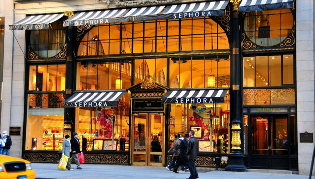 美国零售业齐刷刷一片倒 但丝芙兰是怎么活下来的？