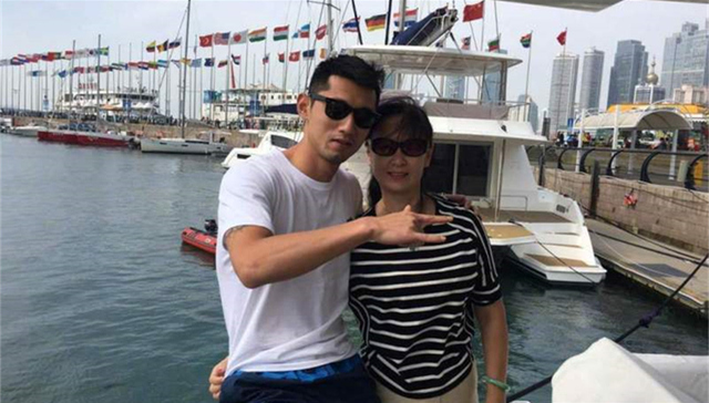 【体育明星日常】体坛大咖母亲节晒妈送祝福 体坛“张诗人”又上线了