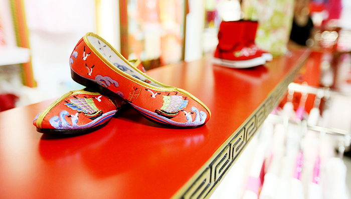 秀水街,中国风,一带一路,小票,定制店,中国特色,女装,博人,cynthia,新中式