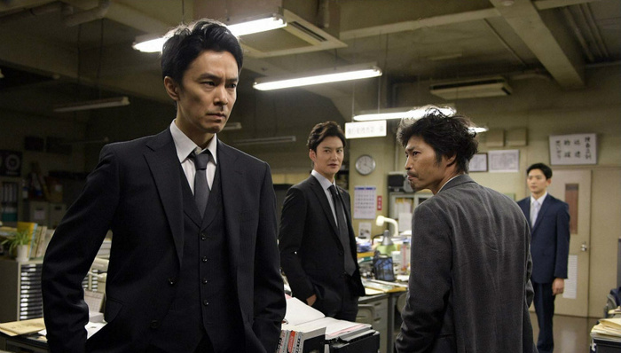 男主太帅扣一星 《小小的巨人》下放警察如何逆袭