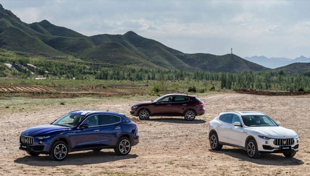 我们把这款豪华SUV开进沙漠里体验了一番