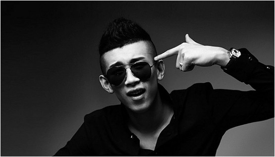 Slogan,微商,快手,曾光明,三声,主播,微信,打法,手机应用,赛道