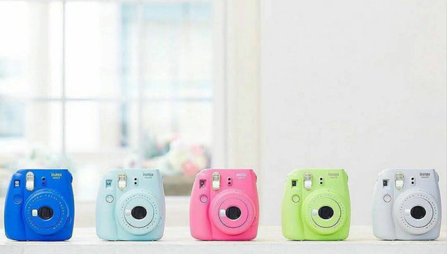 【是日美好事物】Fujifilm全新拍立得多了自拍镜  Tom Ford Tara手袋系列