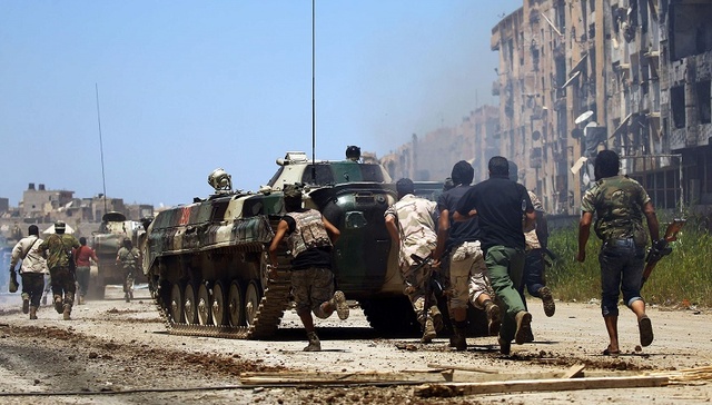 空军基地遇袭141人死亡 利比亚防长被停职