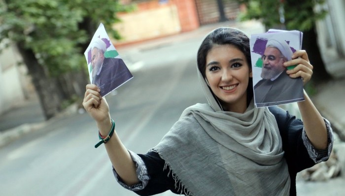 伊朗大选,鲁哈尼,哈梅内伊