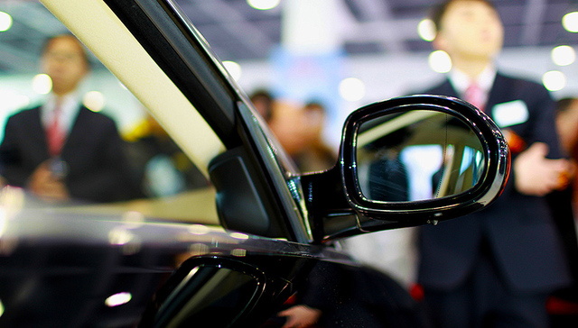 汽车销售增速下滑对年内总消费拖累有多大？