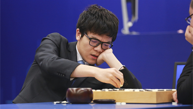 【体育晚报】人机大战柯洁投子认输遭两连败 为摸西决地板保罗考虑今夏转投马刺