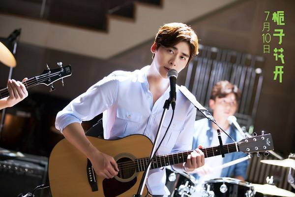 三俗,景涵,音乐作品,成电影,音乐圈,动漫,歌词内容,影视化,迷思,三年二班