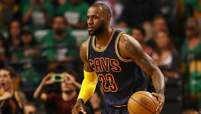 勒布朗·詹姆斯统治力依旧，但金州勇士也已脱胎换骨