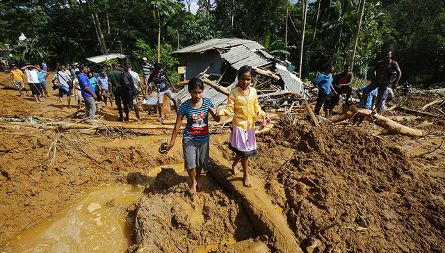山体滑坡,人失踪,斯里兰卡,科伦坡,死亡,受灾地区,引发洪水,三军,强降雨,暴雨袭击