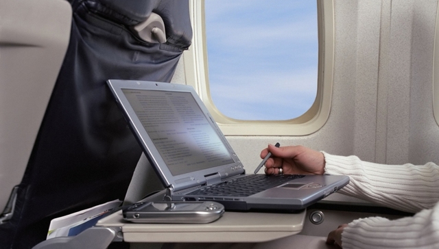 【天下头条】朝鲜试射疑似飞毛腿导弹 美国或扩大笔记本电脑禁令至所有国际航线