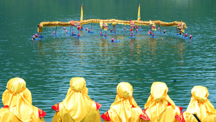 龙舟串起城市新乡情