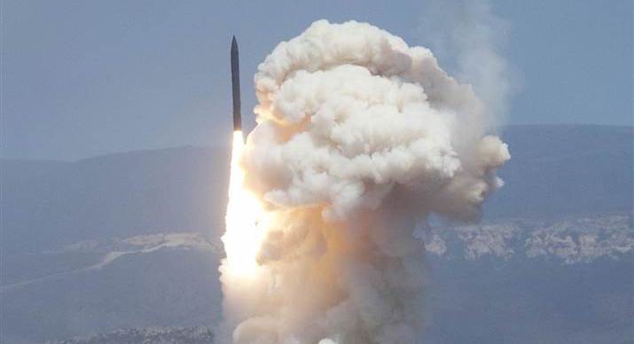 【天下头条】美国首次洲际弹道导弹拦截试验成功 特朗普律师拒绝与国会合作