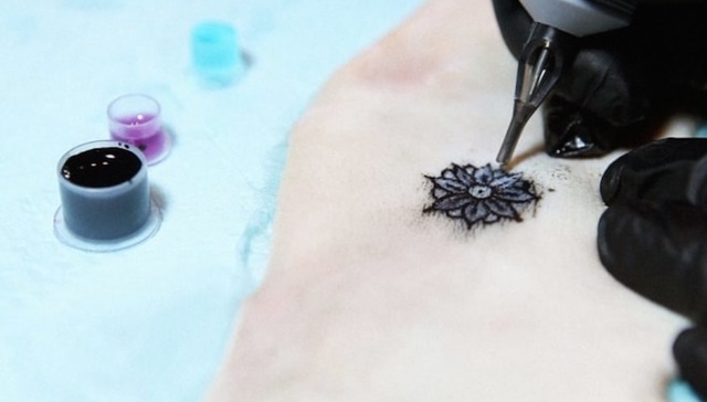 通过“纹身”来测血糖 糖尿病患者不用扎针了