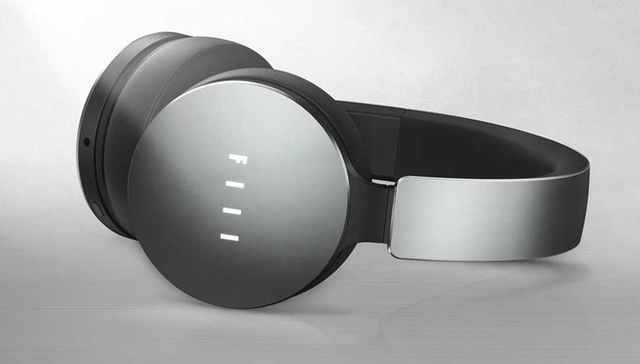 低调更换CEO之后 努力去汪峰化的FIIL如何突围？