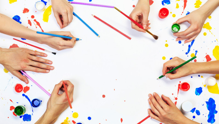 SaaS,,Ryan,Holmes，Hootsuite,,规模,,盈利,,内容管理