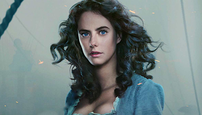 整部《加勒比海盗5》，我的眼睛完全没办法从她身上挪开