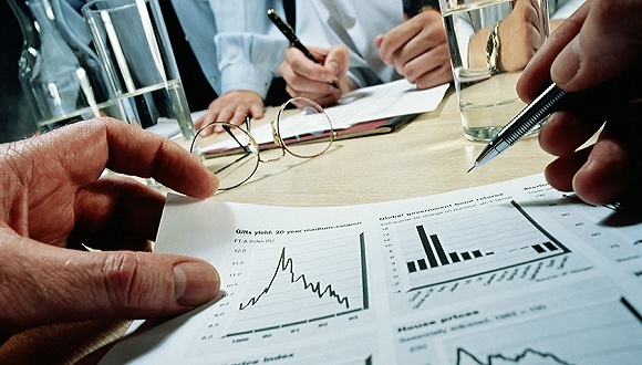 房企5月销售普遍下滑 做好应对调控的长期准备