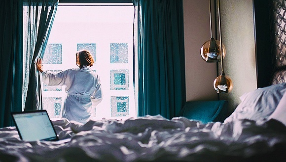 Airbnb,短租,吐槽,房东,达人,徒步线路,UGC,体验产品,蚂蚁,P2P