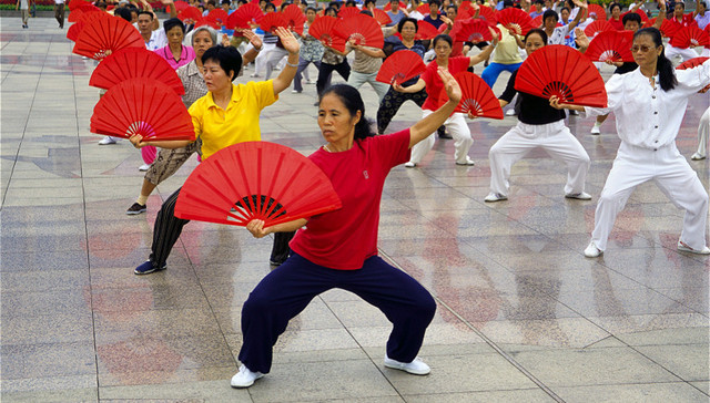 广场舞大妈,高考期间,,女博士,武汉机场,去产能,下岗职工,雄安新区,租赁房屋