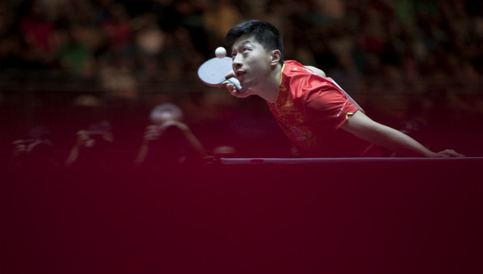 打满七局马龙完成卫冕 樊振东逆境顽强接旗帜