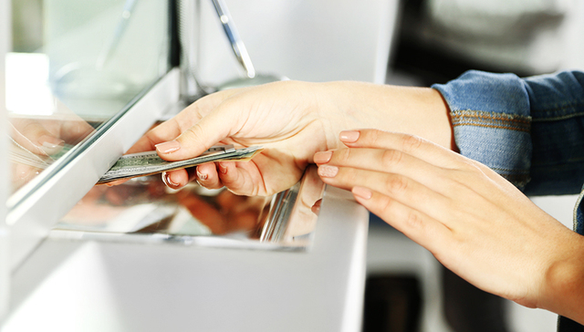 银行花式揽储备战年中考