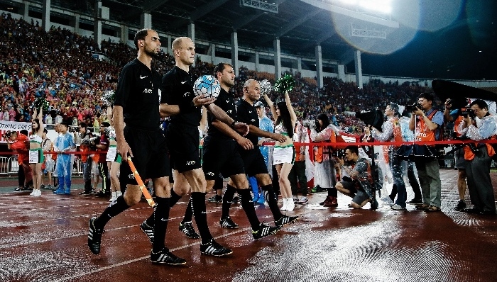 【体育晚报】亚冠1/4决赛引入门线裁判 男篮亚洲杯16强名单产生