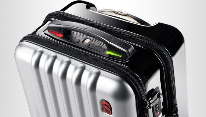 【行李】全球定位、遥控开锁、防盗警报、移动电源……钢铁侠的旅行箱也不过如此了