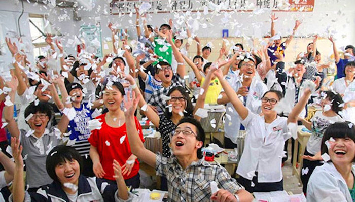 人民日报,高三,离校,撕书,减压,毕业