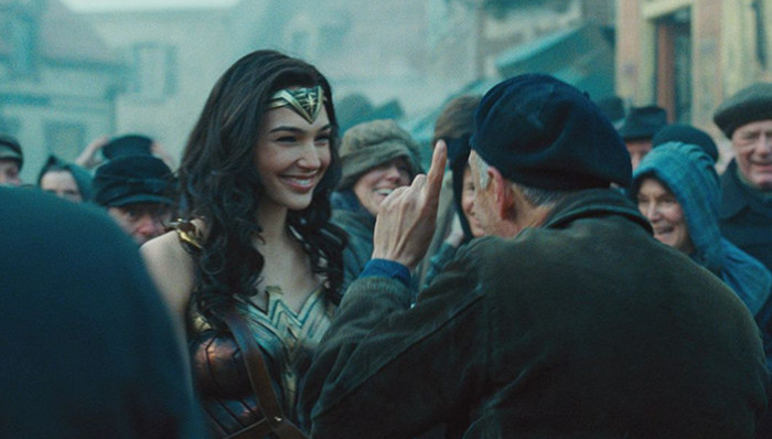 《神奇女侠》火了 女性超级英雄电影下一步该往哪里走？
